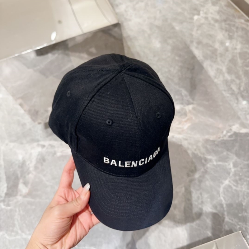 BALENCIAGA